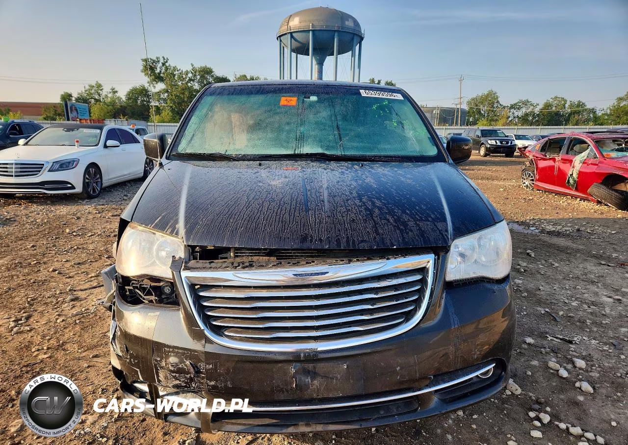 2016 Chrysler Town & Country Touring VIN:2C4RC1BG2GR268305 - 5
