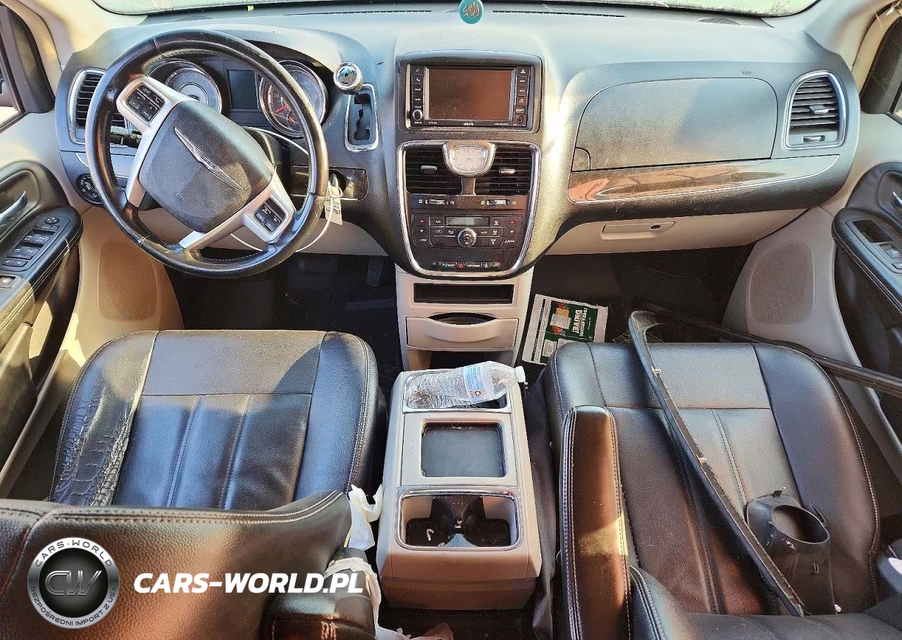 2016 Chrysler Town & Country Touring VIN:2C4RC1BG2GR268305 - 8