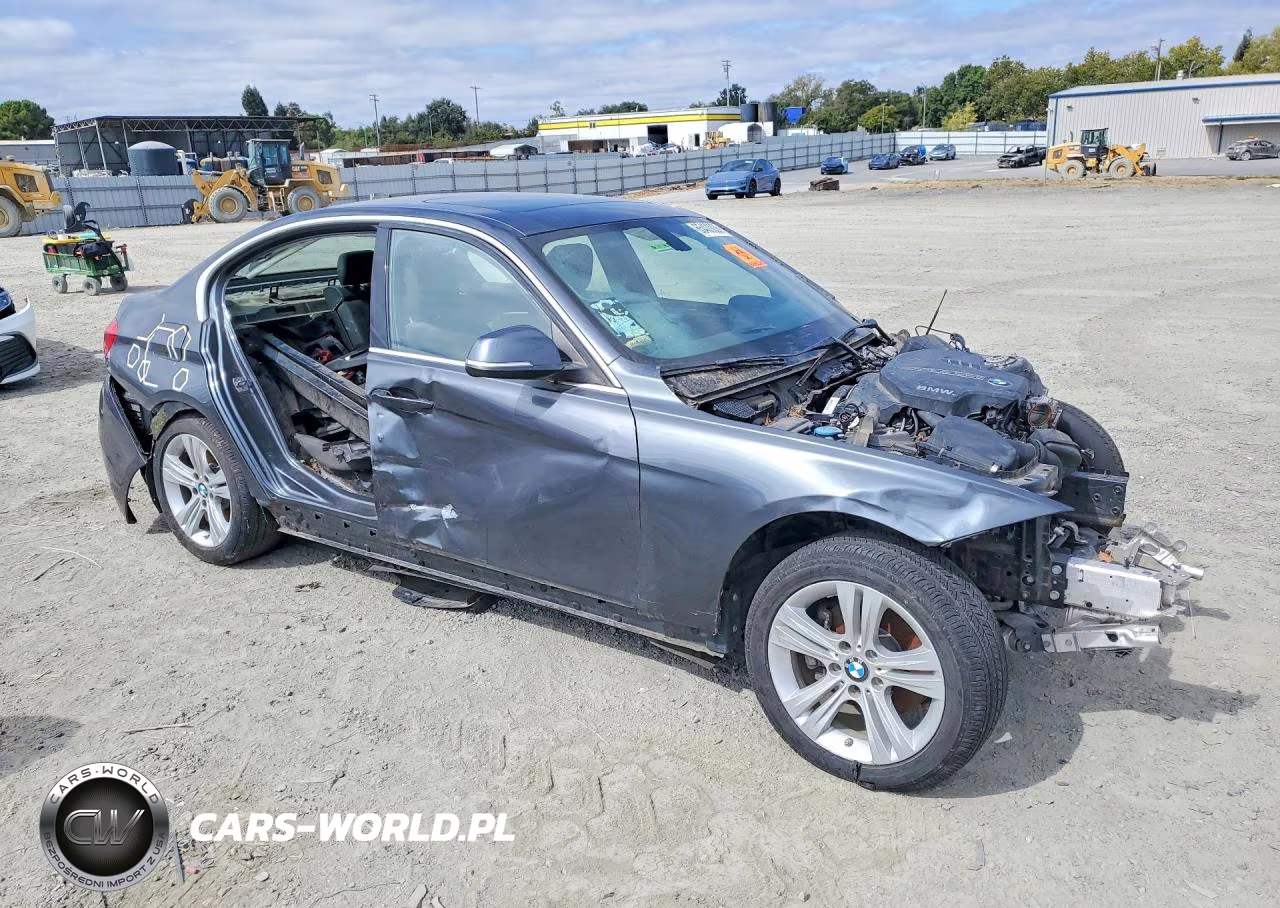 2017 BMW 330 Xi VIN:WBA8D9C5XHK678402 - 4