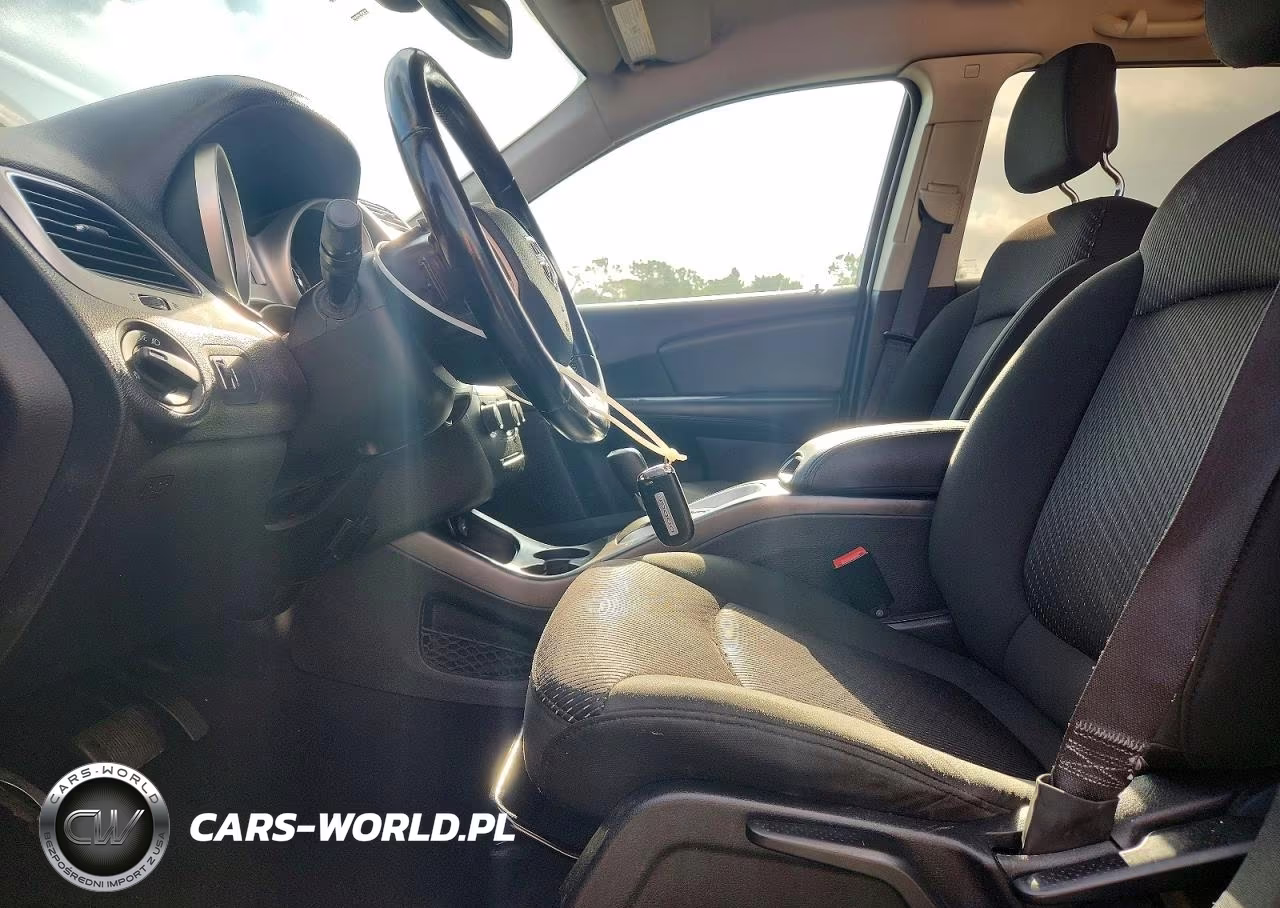 2019 Dodge Journey Se VIN:3C4PDCBB4KT867359 - 7