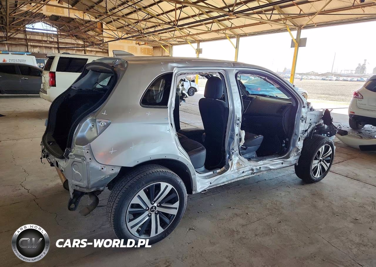 2023 Mitsubishi Outlander Sport S-Se VIN:JA4ARUAU3PU011753 - 3