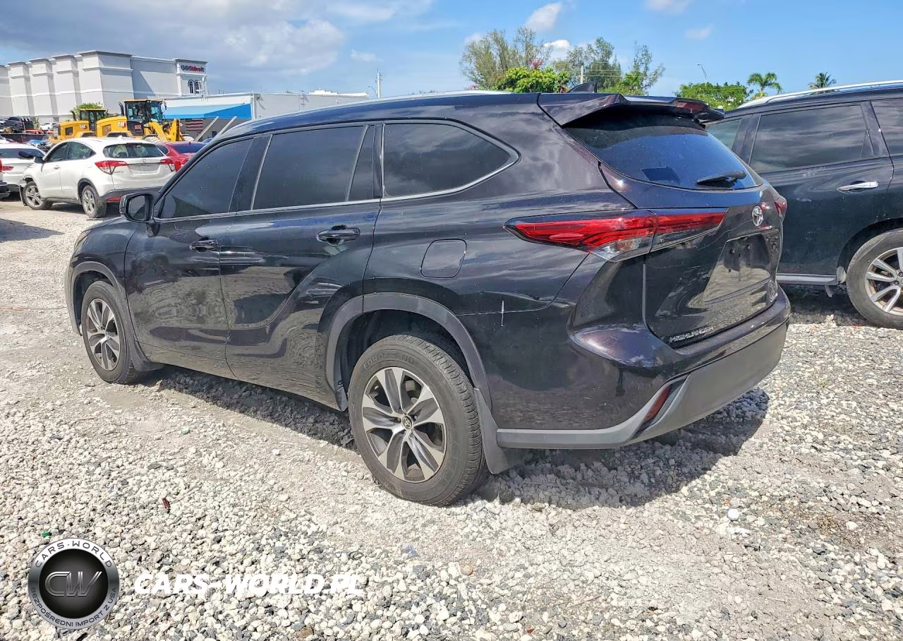 2021 Toyota Highlander Xle VIN:5TDGZRBH4MS112959 - 2
