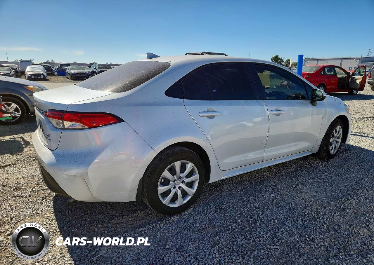 2025 Toyota Corolla Hybrid Le VIN:JTDBCMFE4S3106317 - 3