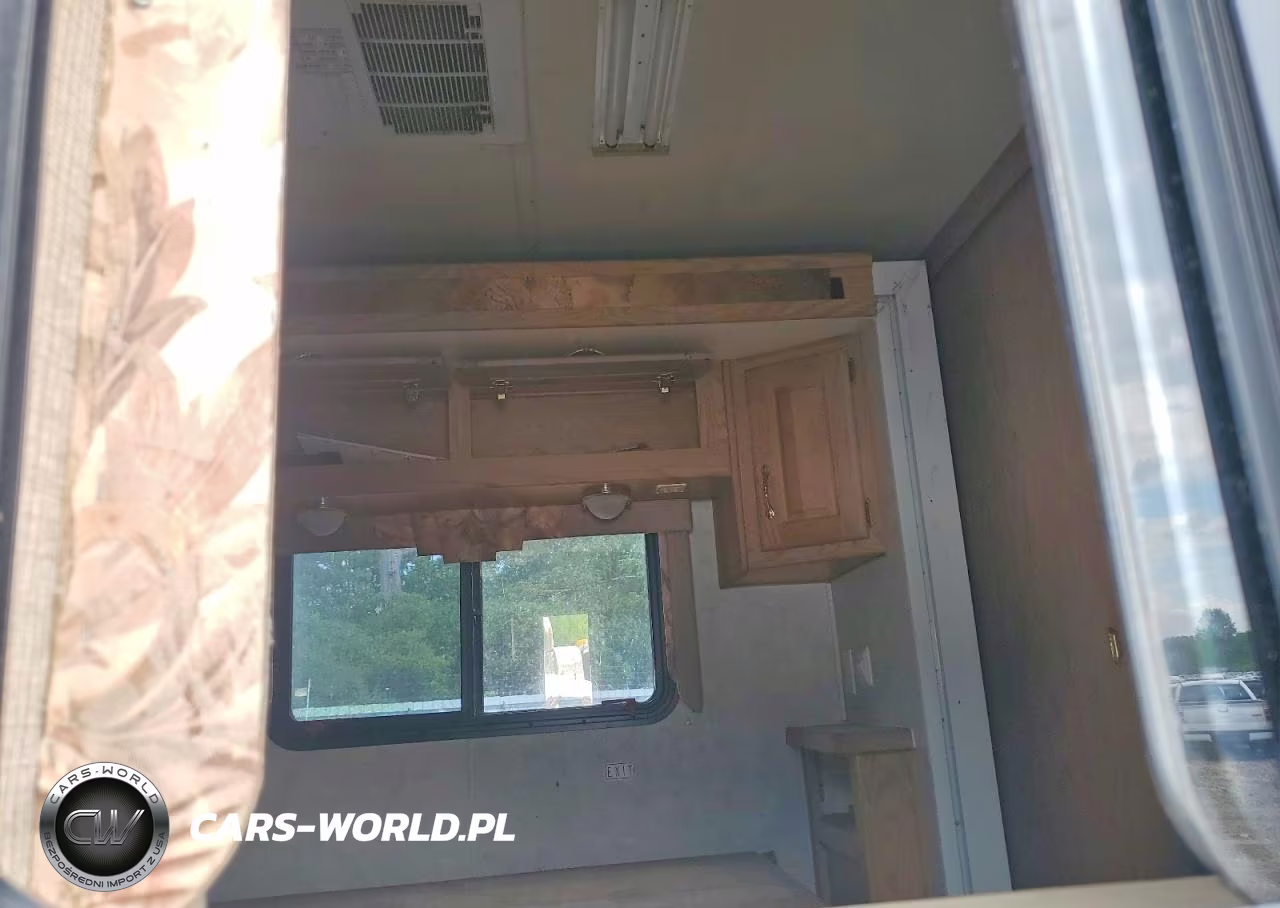 2004 Monaco Knight Rv VIN:1RF62464442028764 - 6
