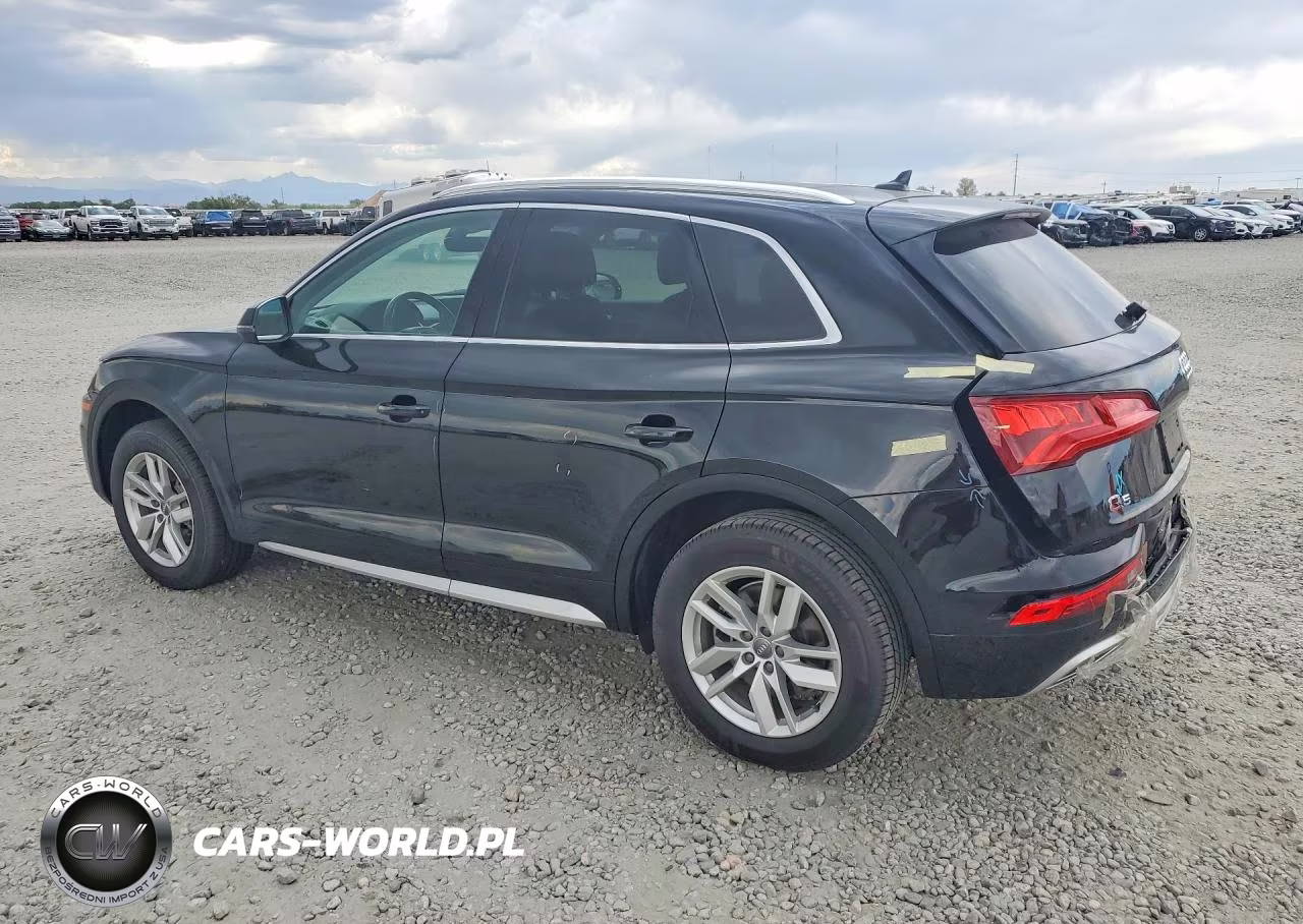 2020 Audi Q5 Premium VIN:WA1ANAFYXL2038783 - 2