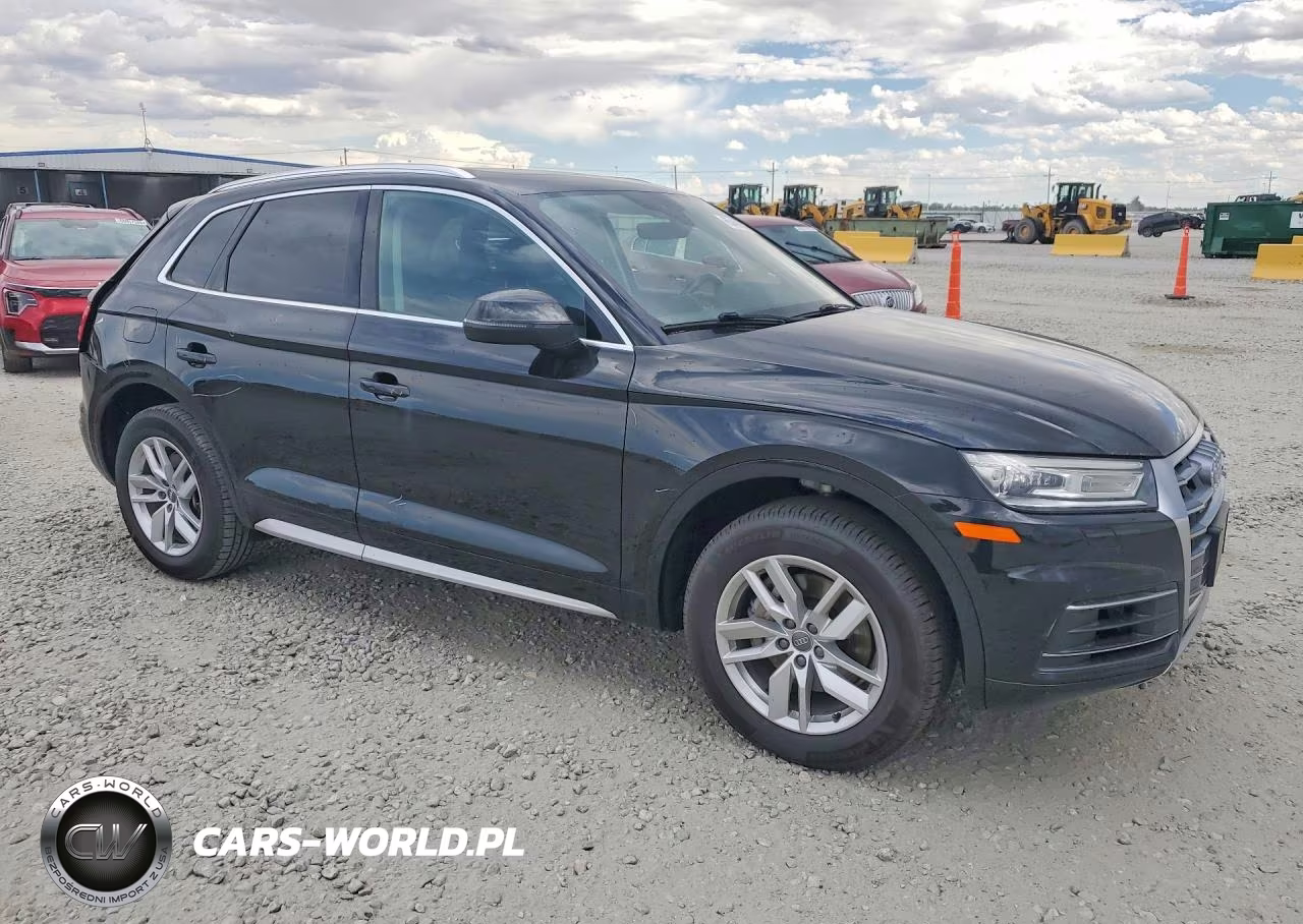 2020 Audi Q5 Premium VIN:WA1ANAFYXL2038783 - 4