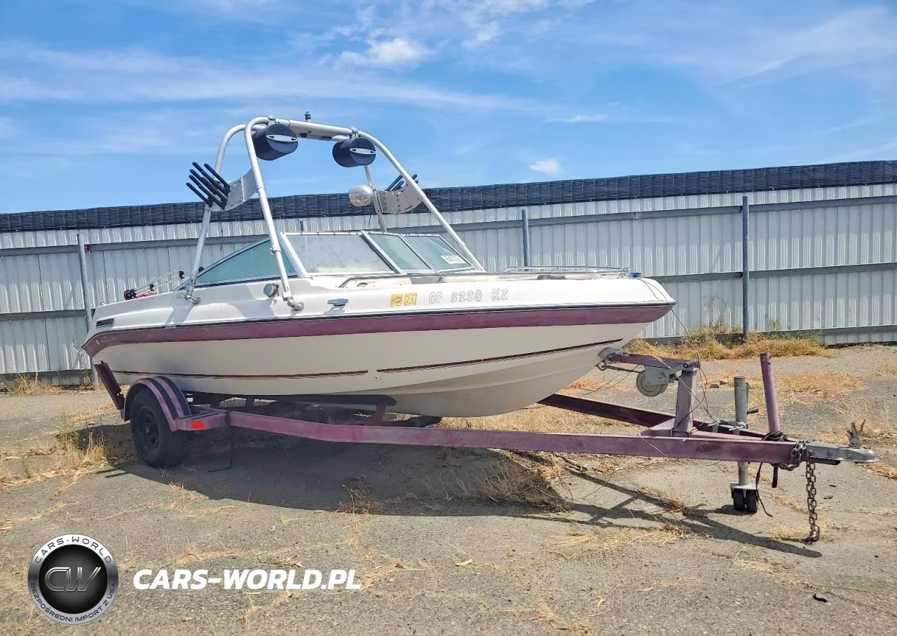 1992 Seaswirl Boat VIN:BRCB211CD292 - 2