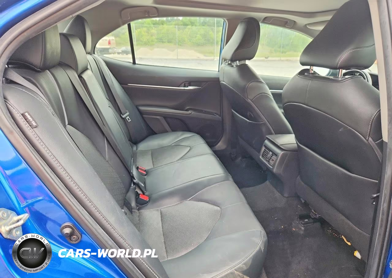 2020 Toyota Camry Xse VIN:4T1K61AK2LU392579 - 10
