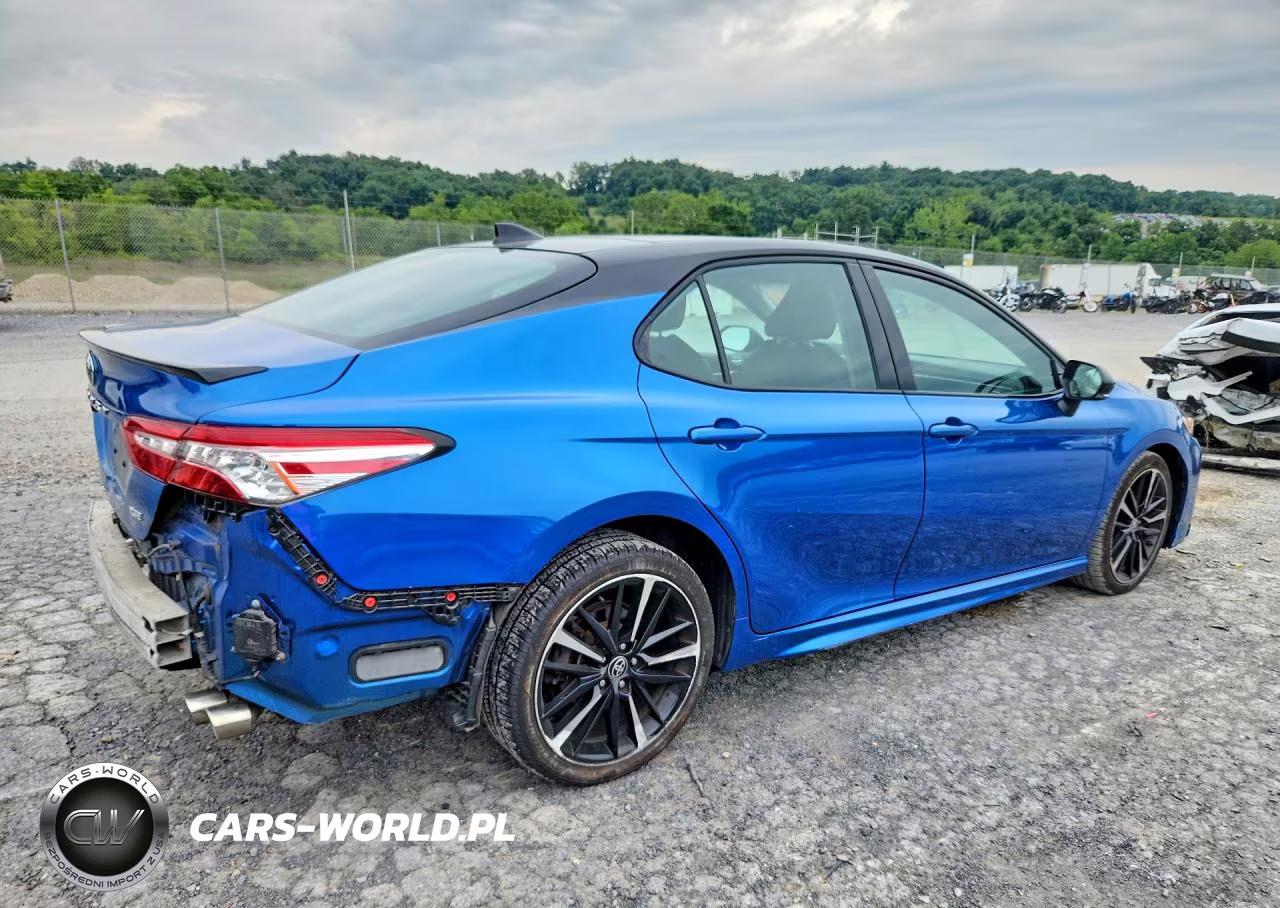 2020 Toyota Camry Xse VIN:4T1K61AK2LU392579 - 3