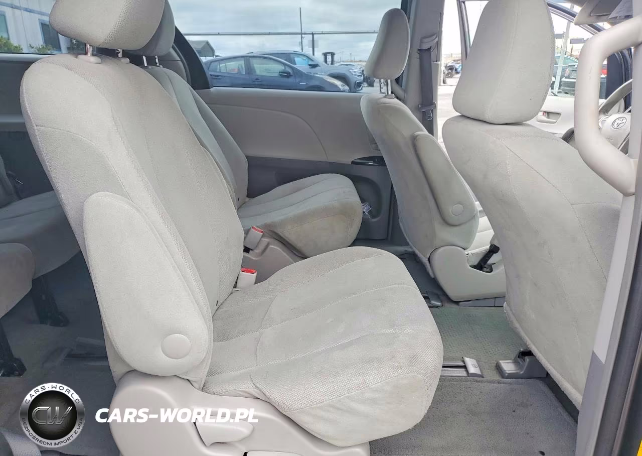 2014 Toyota Sienna L 7-Passenger VIN:5TDZK3DC8ES462074 - 11