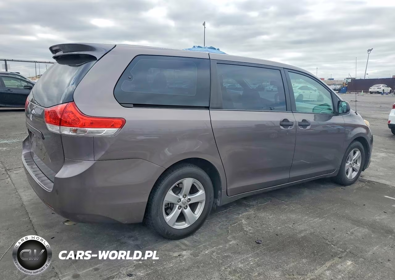 2014 Toyota Sienna L 7-Passenger VIN:5TDZK3DC8ES462074 - 3