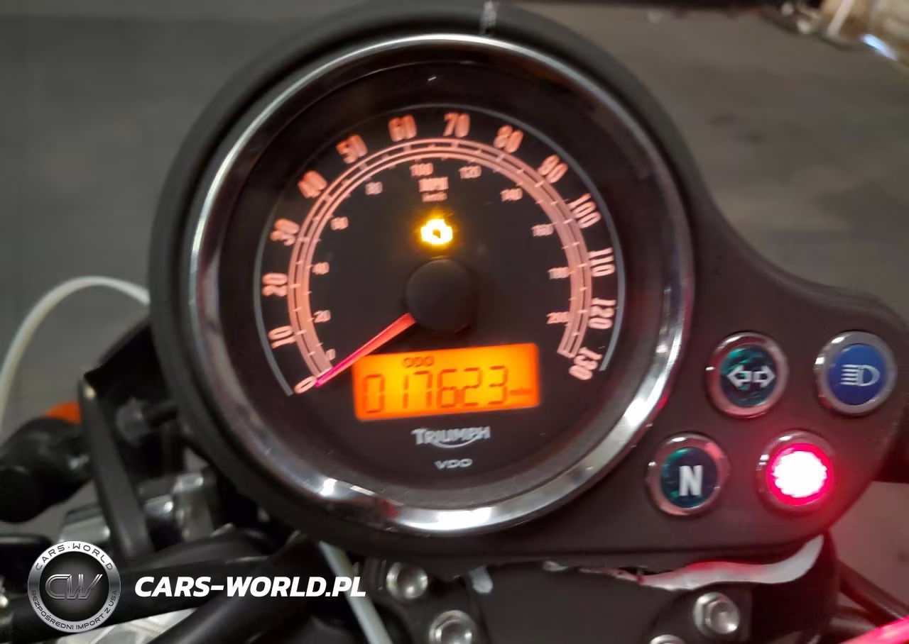 2013 Triumph Motorcycle Bonneville VIN:SMT900K15DT598010 - 8