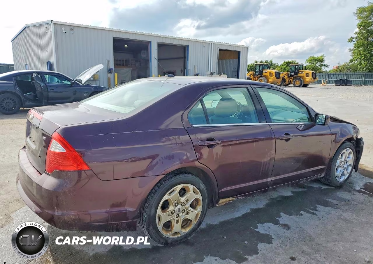 2011 Ford Fusion Se VIN:3FAHP0HA5BR115889 - 3