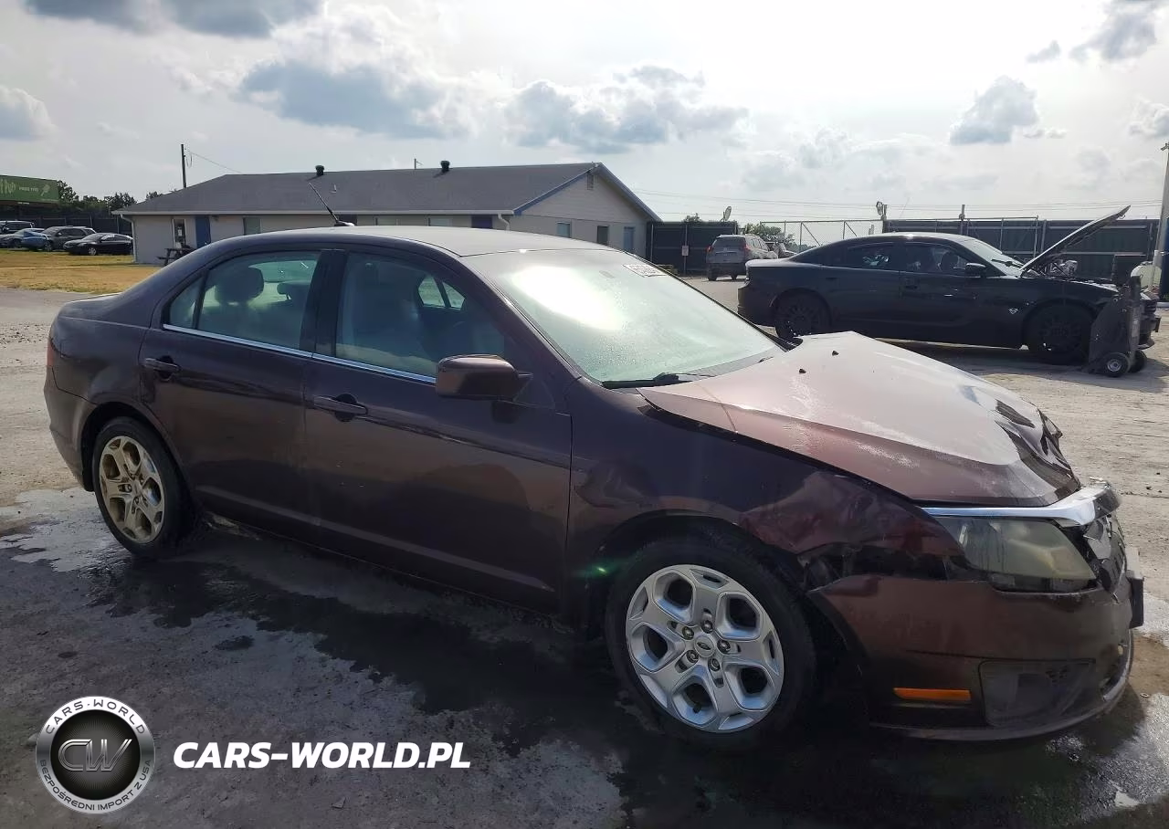 2011 Ford Fusion Se VIN:3FAHP0HA5BR115889 - 4