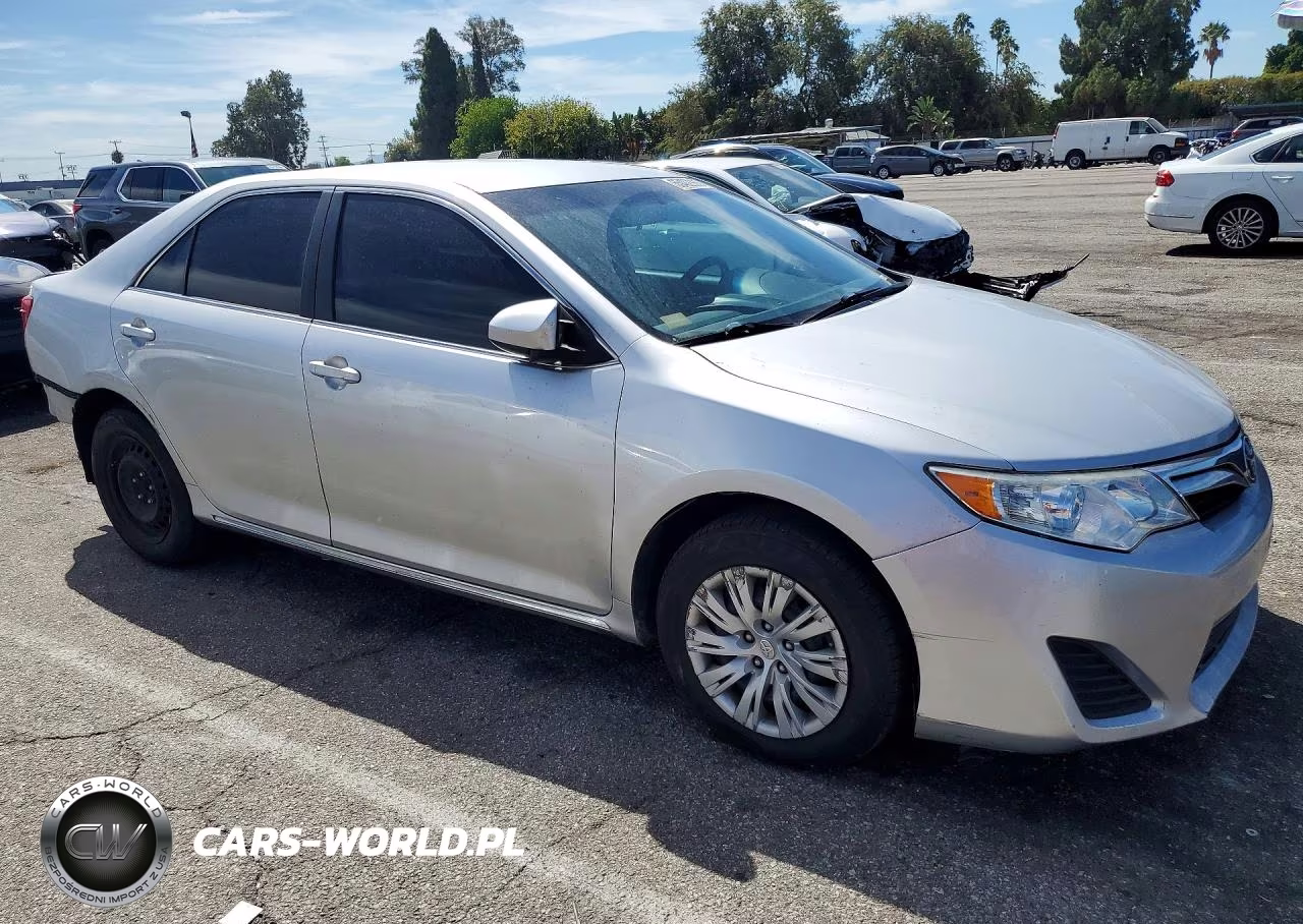2012 Toyota Camry Le VIN:4T4BF1FKXCR197473 - 4
