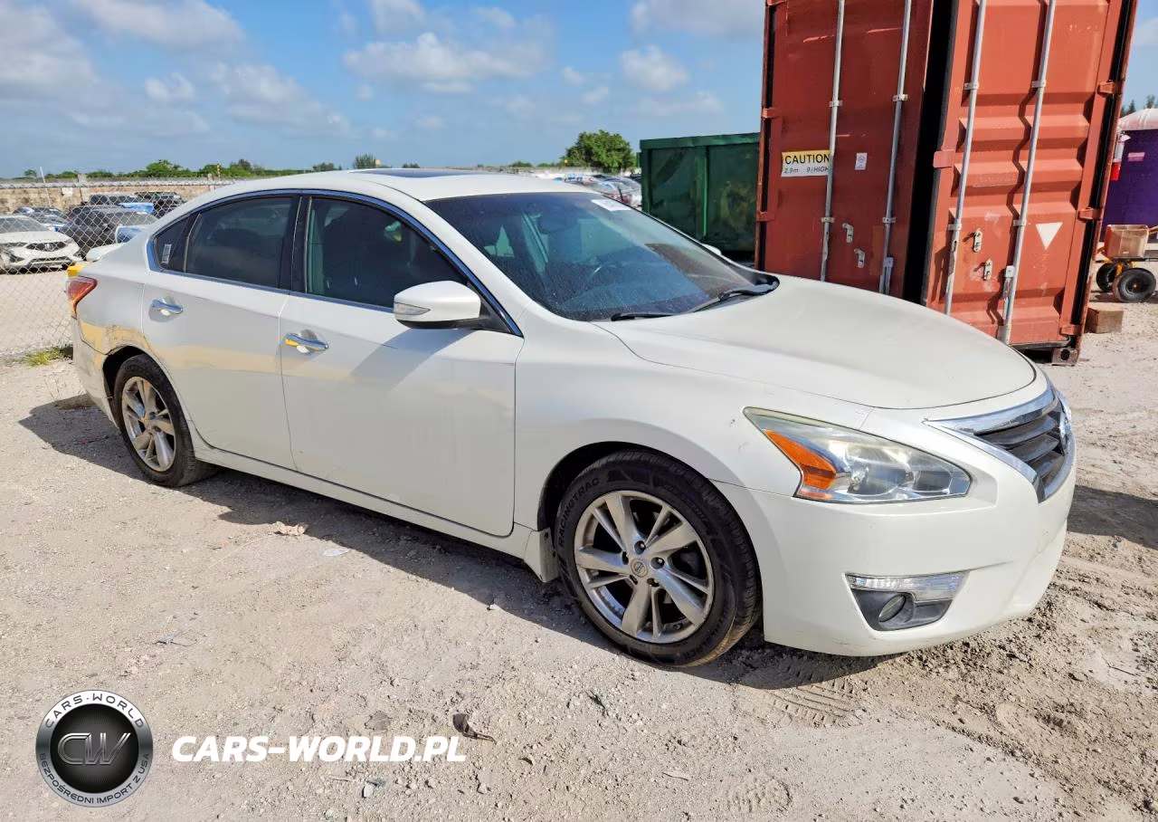 2013 Nissan Altima 2.5 VIN:1N4AL3AP9DC142561 - 4