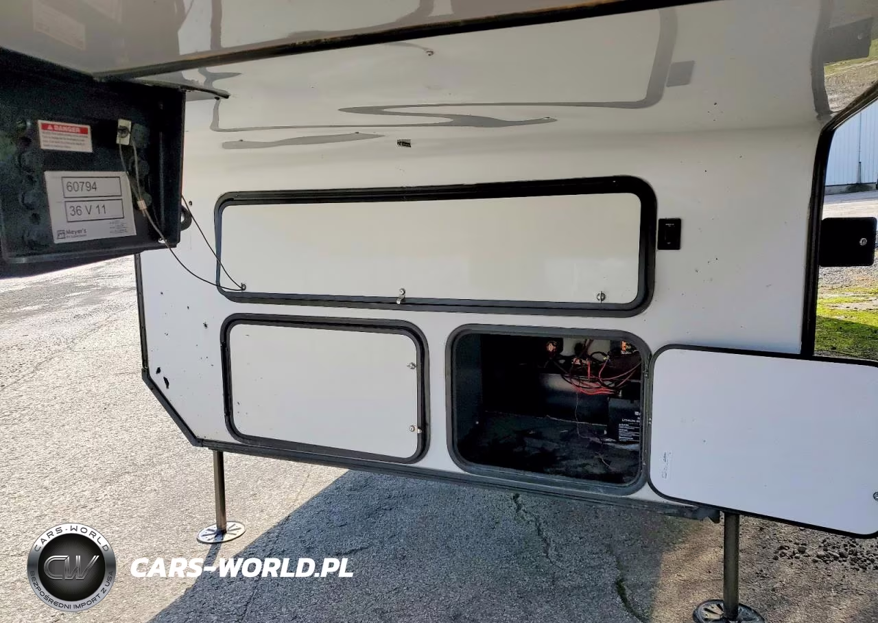 2021 Alliance Valor Camper VIN:7M5FV3926MA004115 - 8