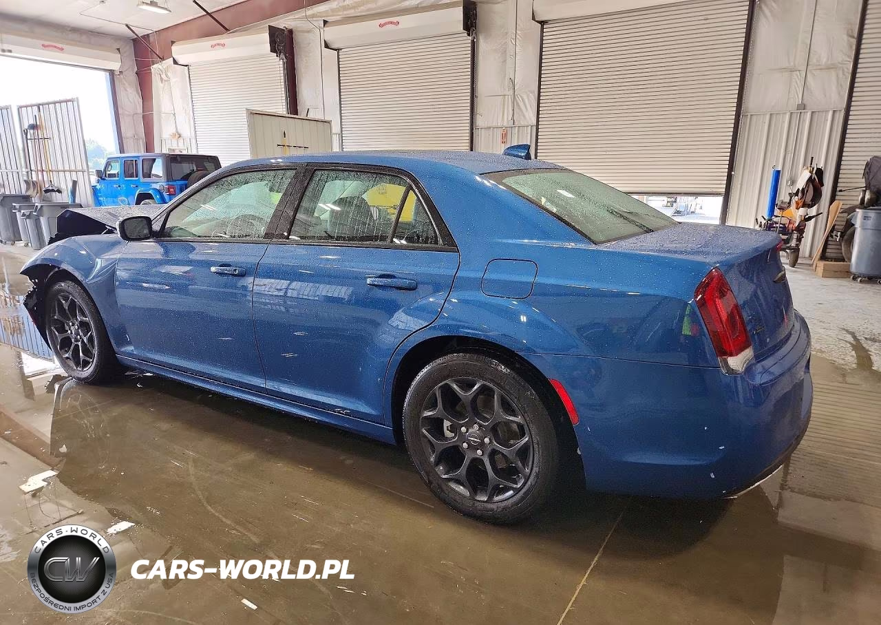 2022 Chrysler 300 Touring L VIN:2C3CCASG7NH236933 - 2
