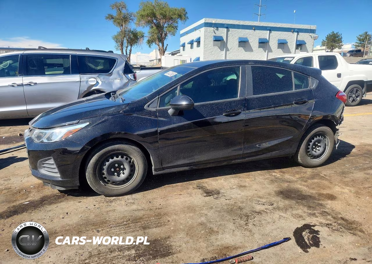 2019 Chevrolet Cruze Ls – zdjęcie 1 z 12