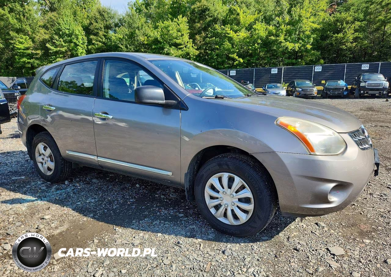 2013 Nissan Rogue S VIN:JN8AS5MV3DW142366 - 4