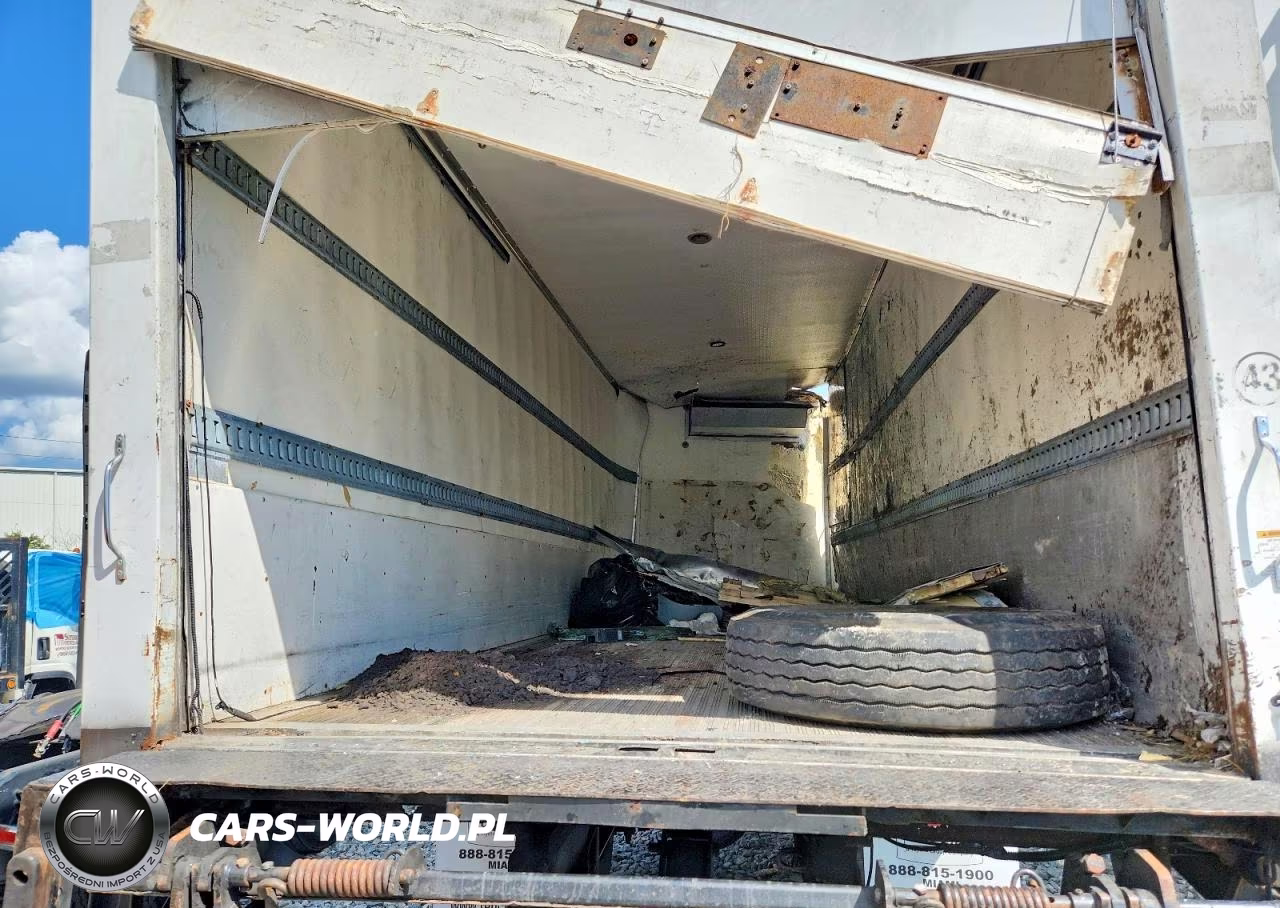 2017 Hino 258-268 Refrigerated Box Truck VIN:5PVNJ8JV8H4S65104 - 10