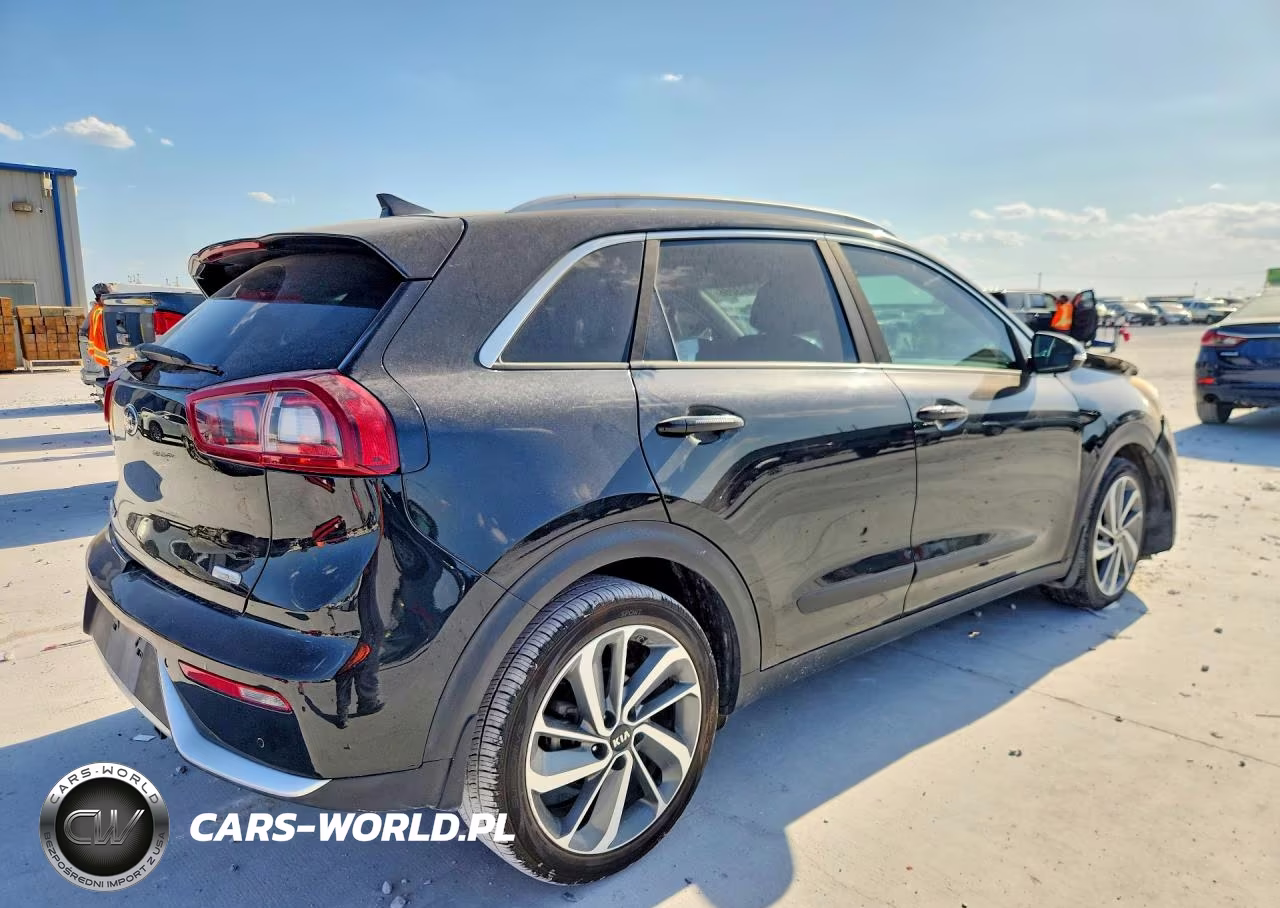 2018 Kia Niro Touring VIN:KNDCE3LC0J5125364 - 3