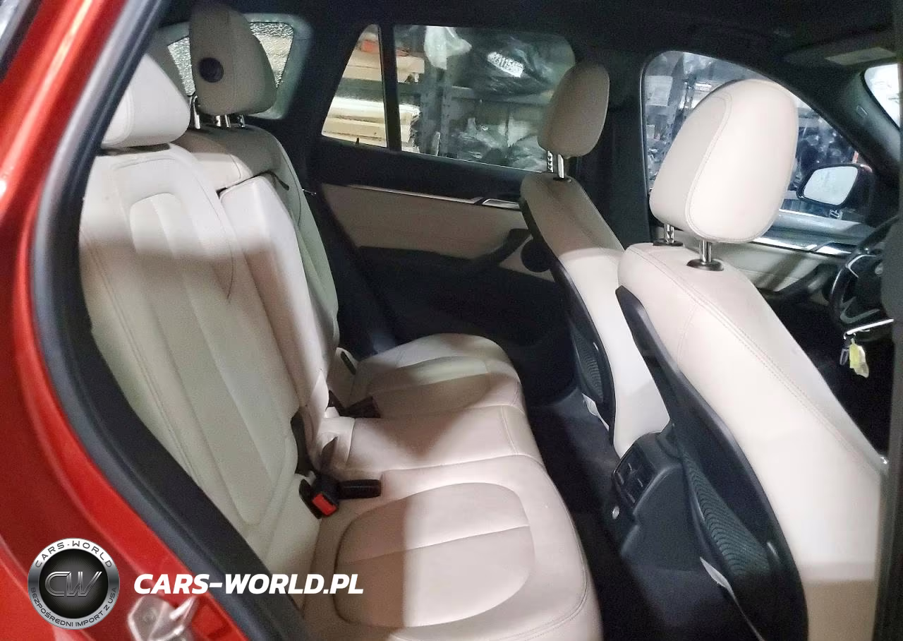 2018 BMW X1 Sdrive28I VIN:WBXHU7C36J5H42502 - 11