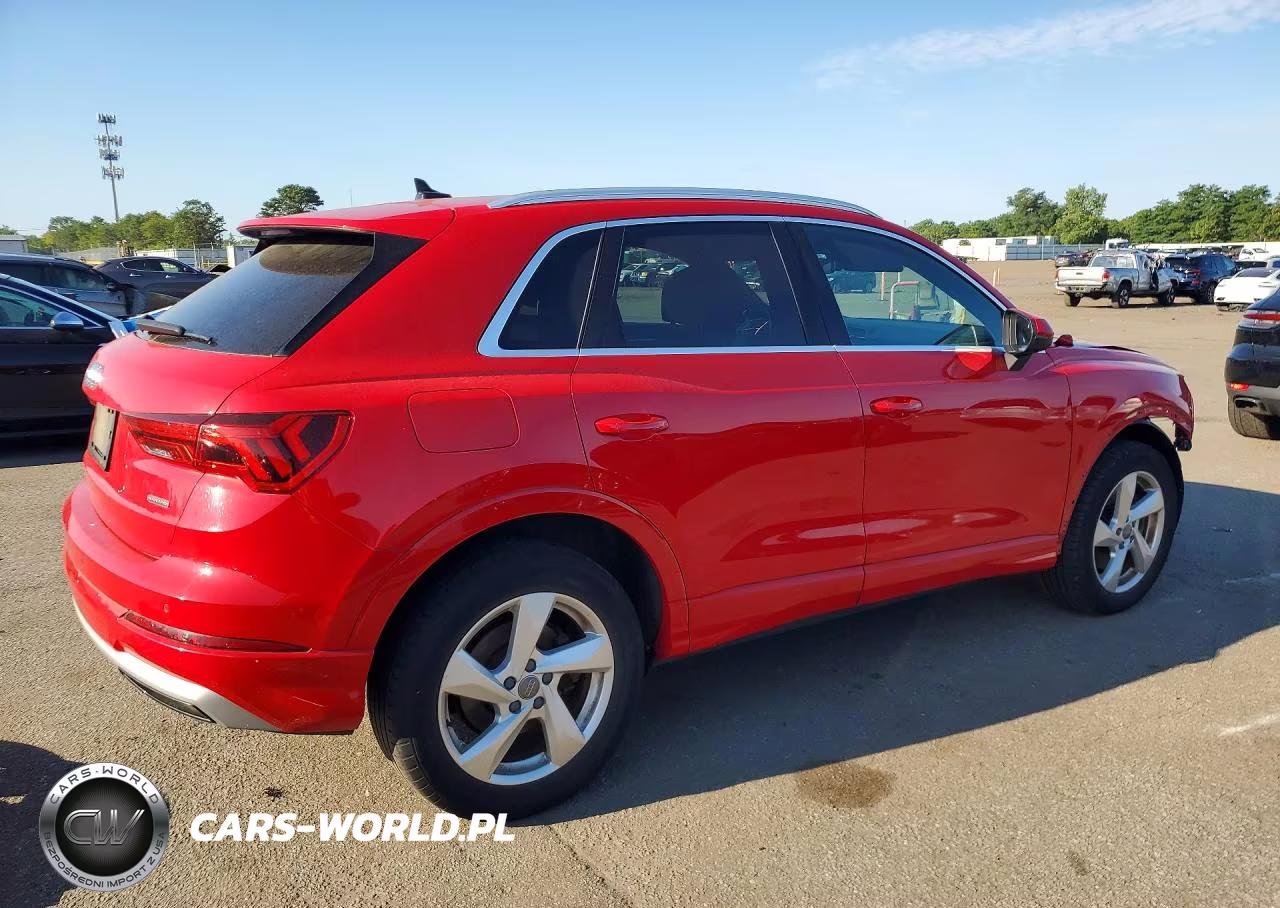 2020 Audi Q3 Premium VIN:WA1AECF39L1021995 - 3