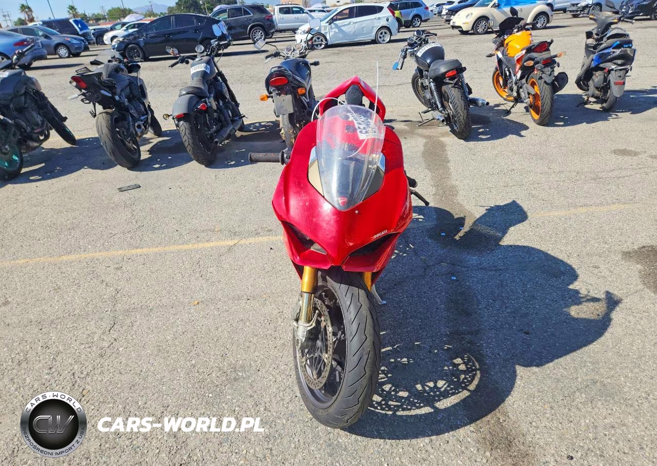 2018 Ducati Panigale V4 VIN:ZDMDAGNW0JB000434 - 2