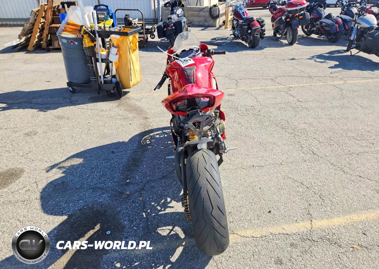 2018 Ducati Panigale V4 VIN:ZDMDAGNW0JB000434 - 4