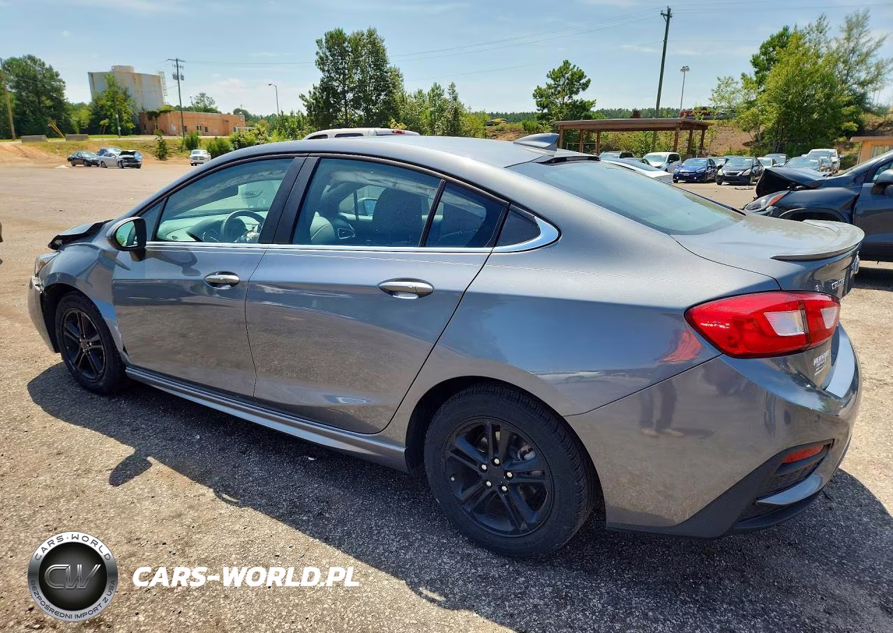 2018 Chevrolet Cruze Lt VIN:1G1BE5SM6J7143561 - 2