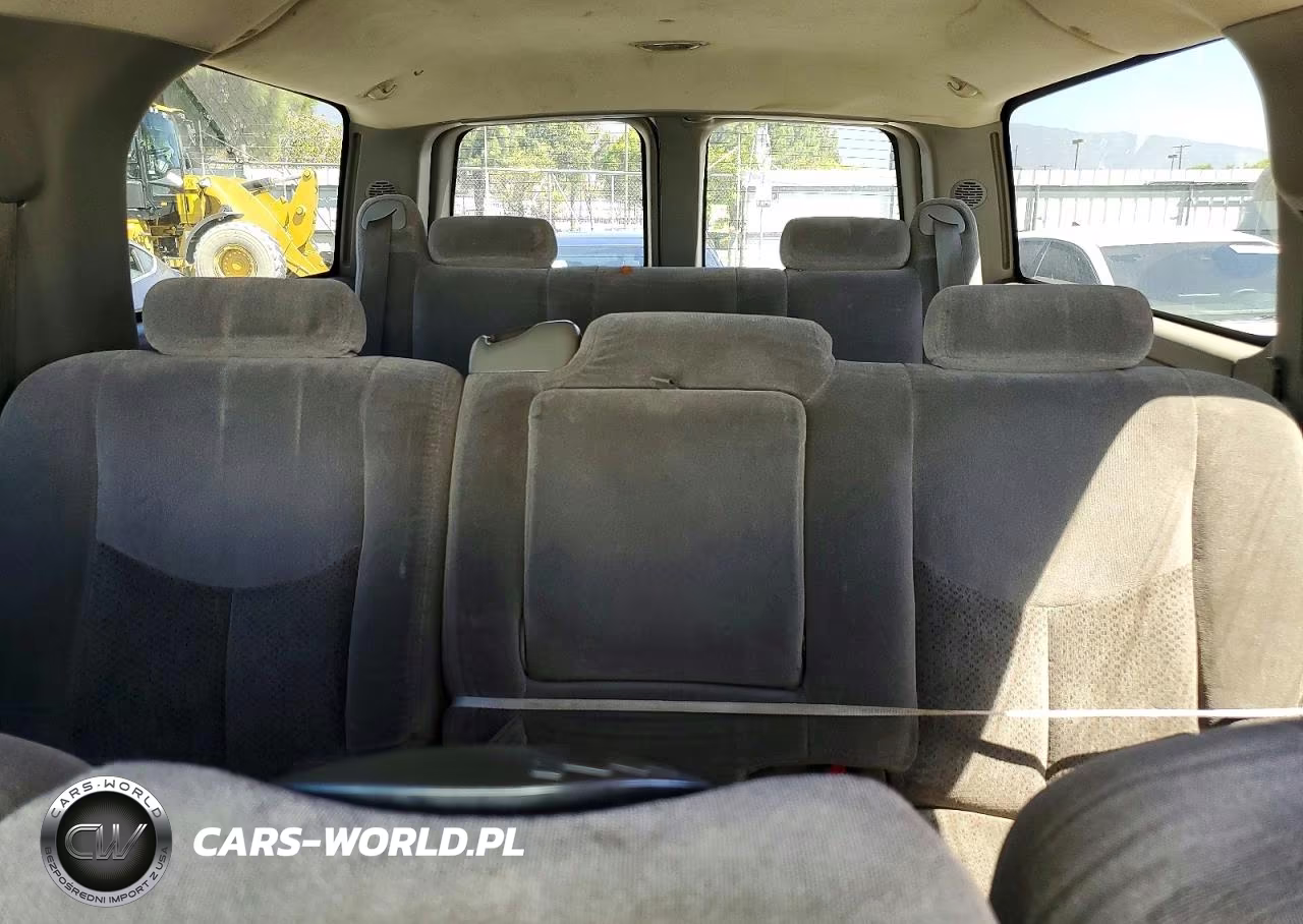 2004 Chevrolet Suburban C1500 VIN:3GNEC16T74G281873 - 10