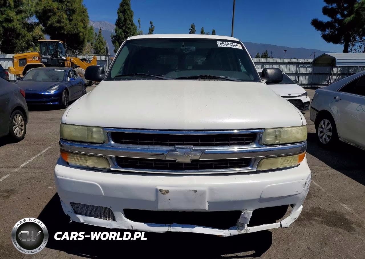 2004 Chevrolet Suburban C1500 VIN:3GNEC16T74G281873 - 5