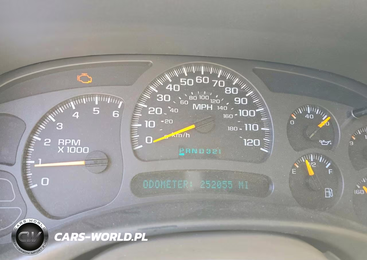 2004 Chevrolet Suburban C1500 VIN:3GNEC16T74G281873 - 9