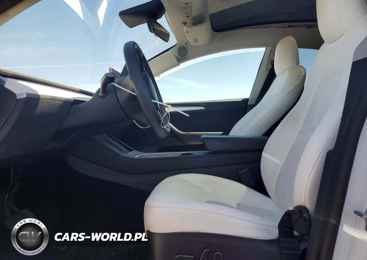 2023 Tesla Model Y VIN:7SAYGDEE9PF621925 - 7