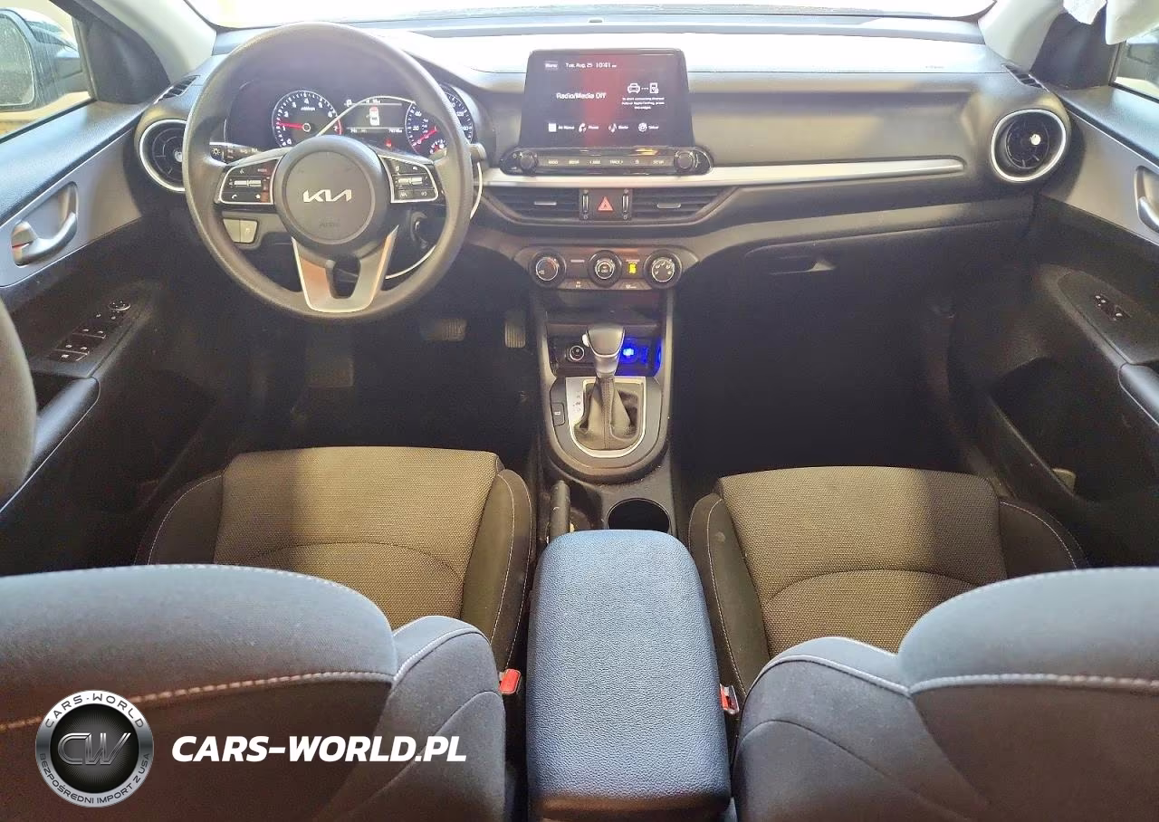 2024 Kia Forte Lxs VIN:3KPF24AD8RE793257 - 8