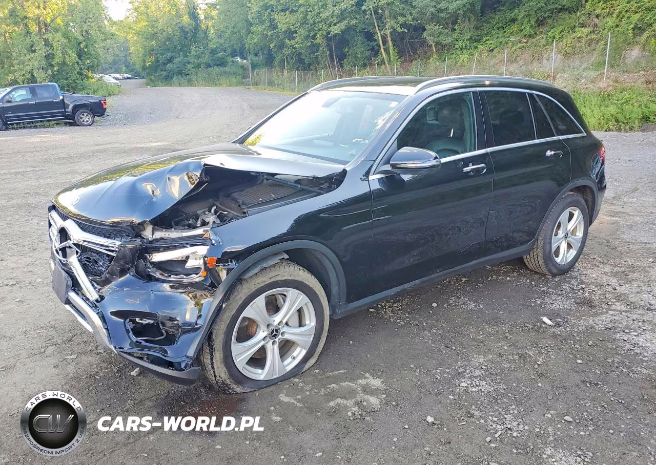2018 Mercedes-Benz Glc 300 4Matic – zdjęcie 1 z 13
