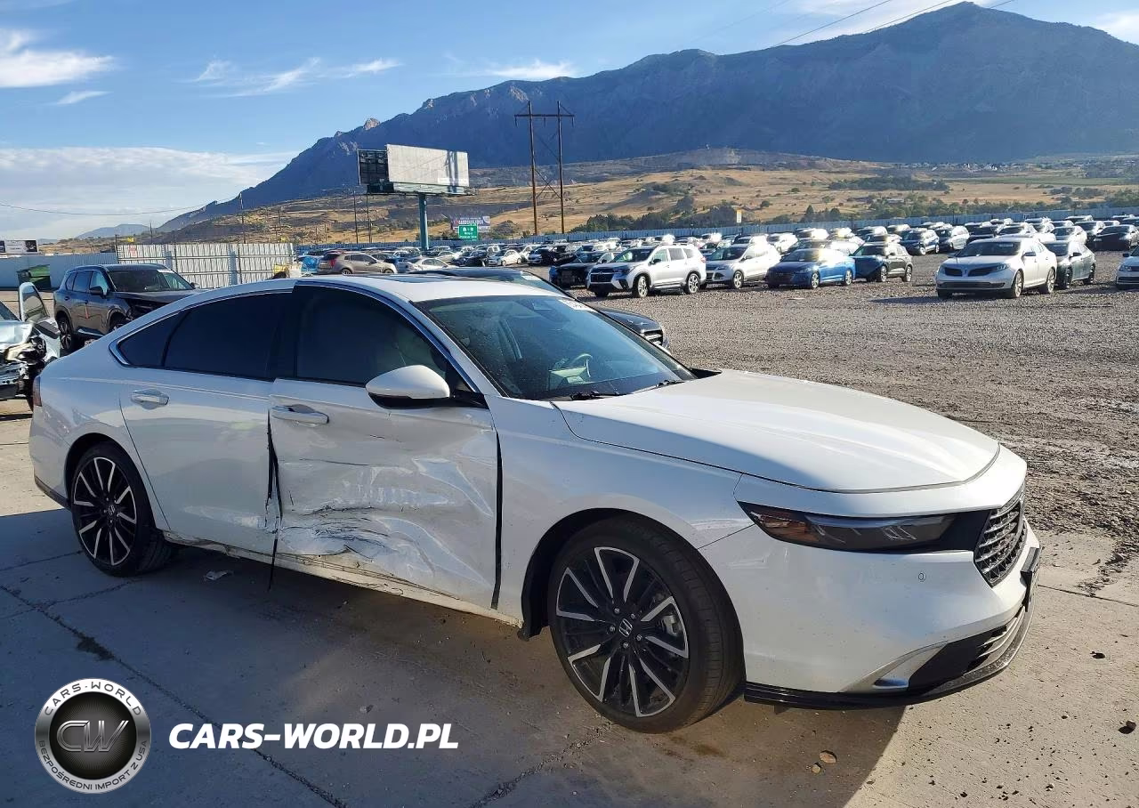 2024 Honda Accord Touring Hybrid VIN:1HGCY2F80RA015654 - 4
