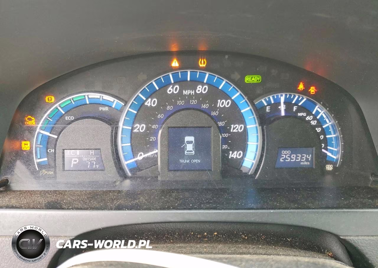2014 Toyota Camry Hybrid Le VIN:4T1BD1FK3EU111584 - 9