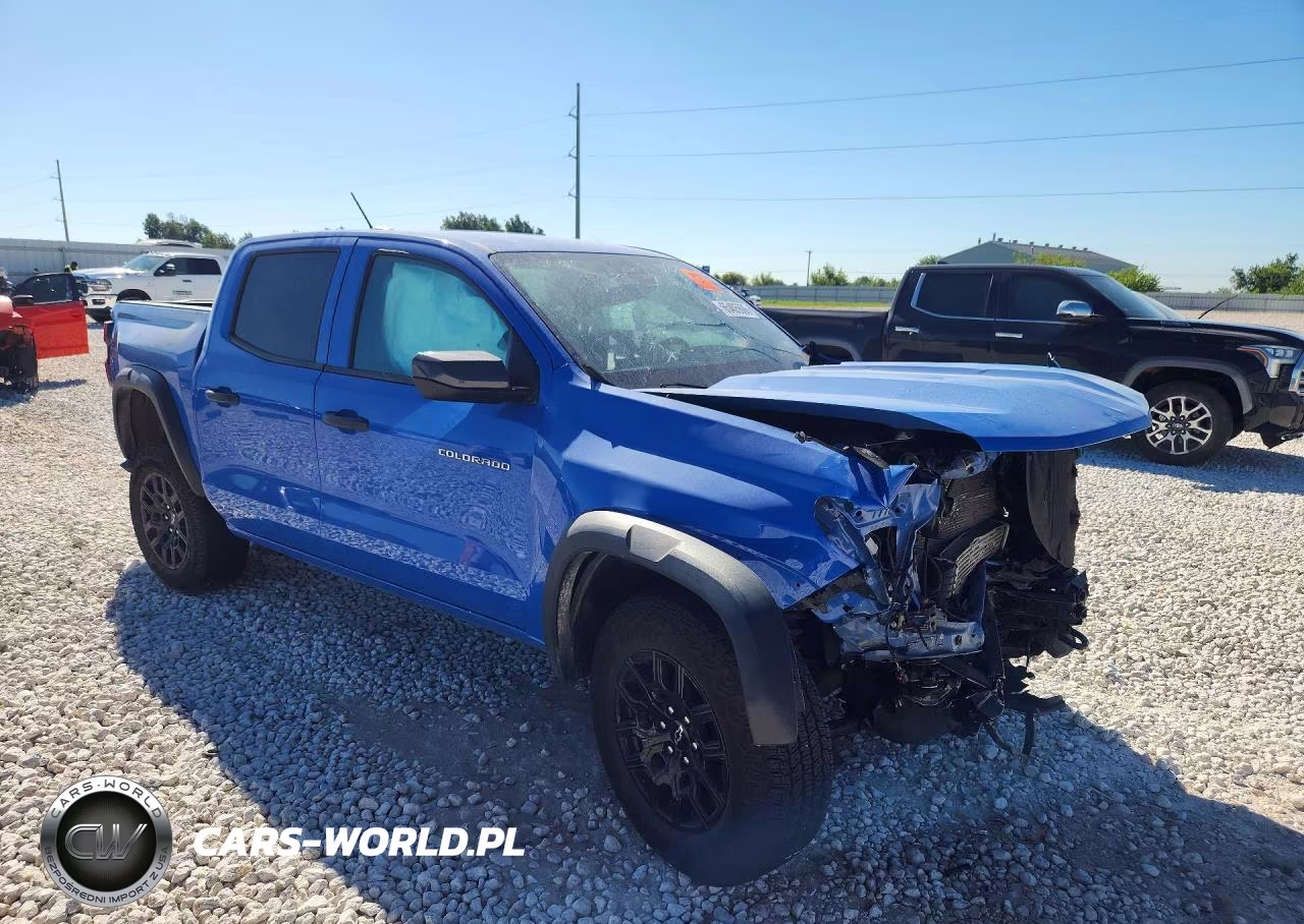 2025 Chevrolet Colorado Trail Boss VIN:1GCPTEEK2S1138942 - 4