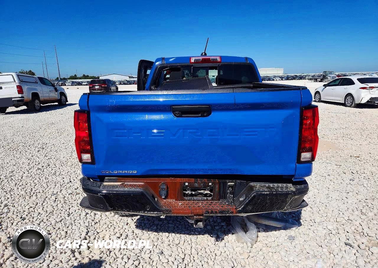 2025 Chevrolet Colorado Trail Boss VIN:1GCPTEEK2S1138942 - 6