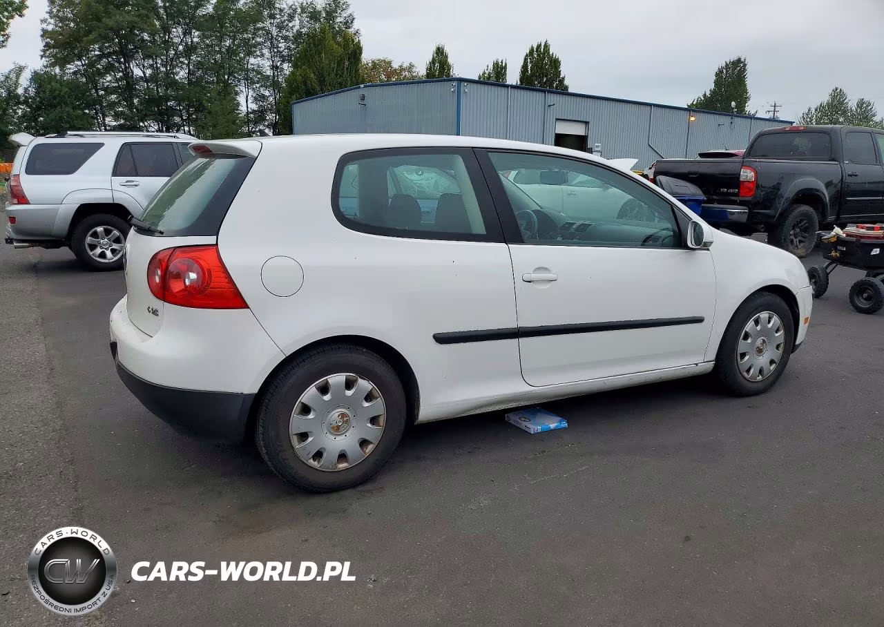 2008 Volkswagen Rabbit VIN:WVWAB71K28W244636 - 3
