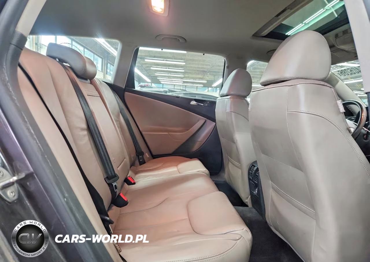 2008 Volkswagen Passat Wagon Lux VIN:WVWTK93C88E108768 - 10