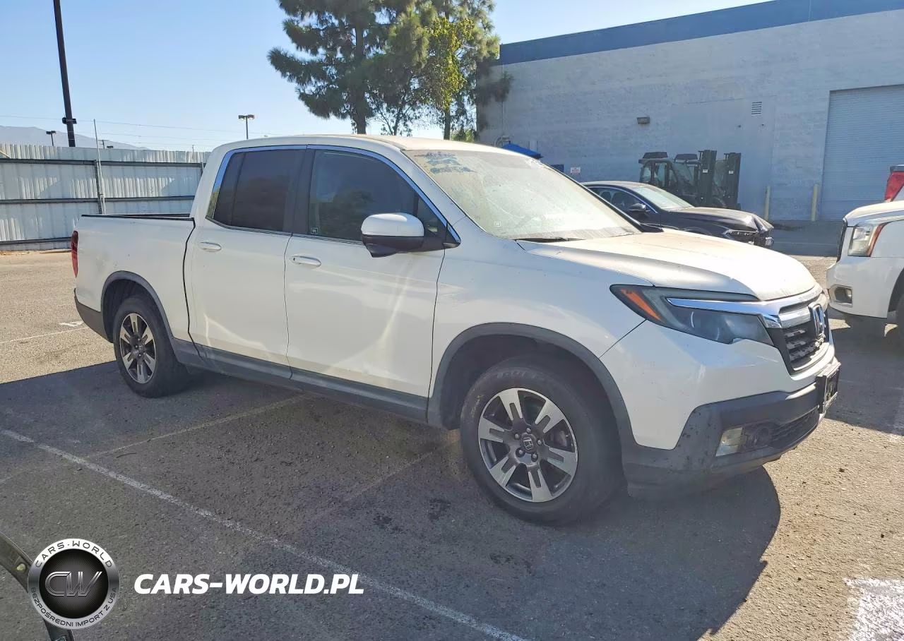 2018 Honda Ridgeline Rtl VIN:5FPYK2F69JB000612 - 4