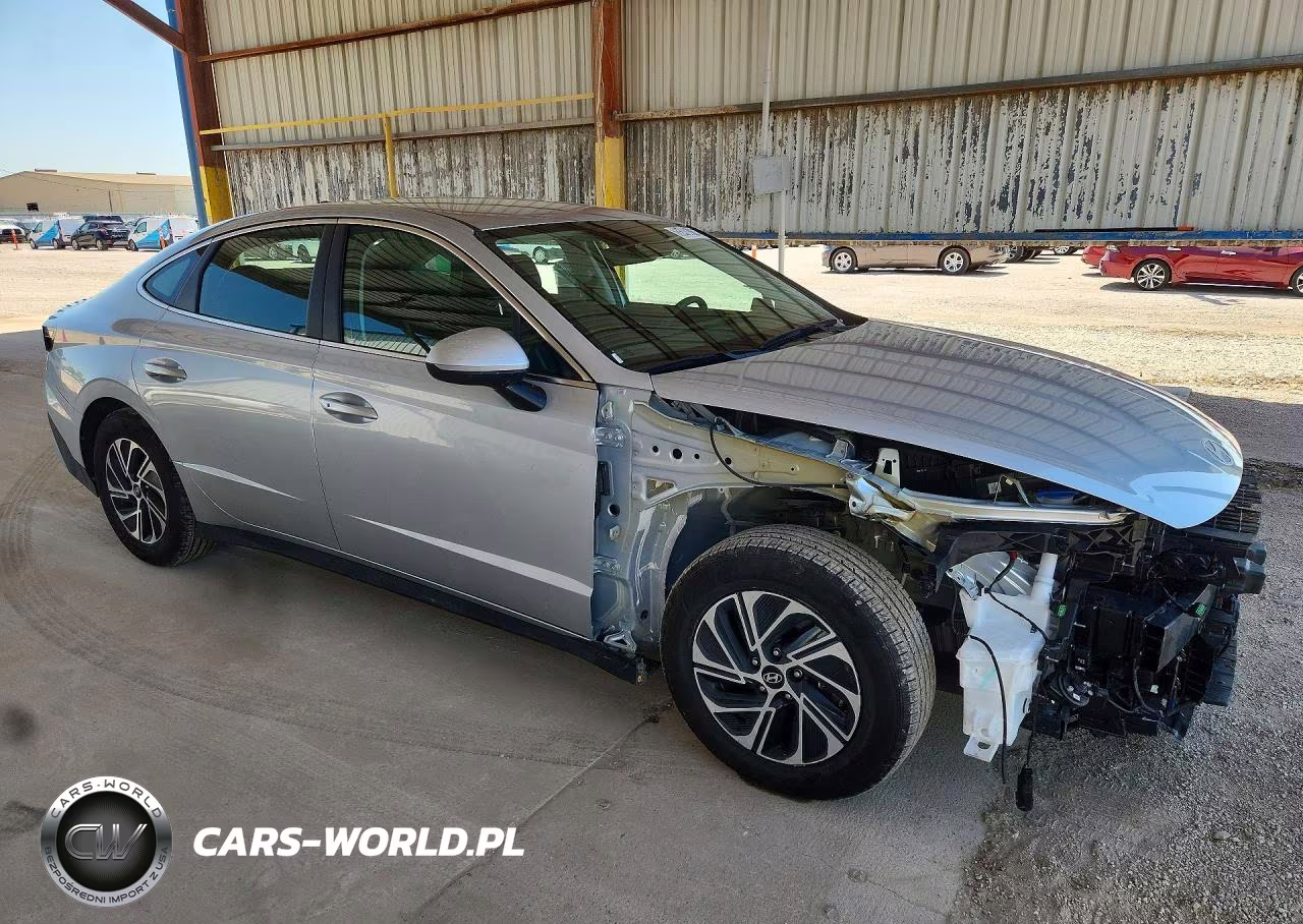 2026 Hyundai Sonata Hybrid Blue VIN:KMHL24JJ1TA164969 - 4