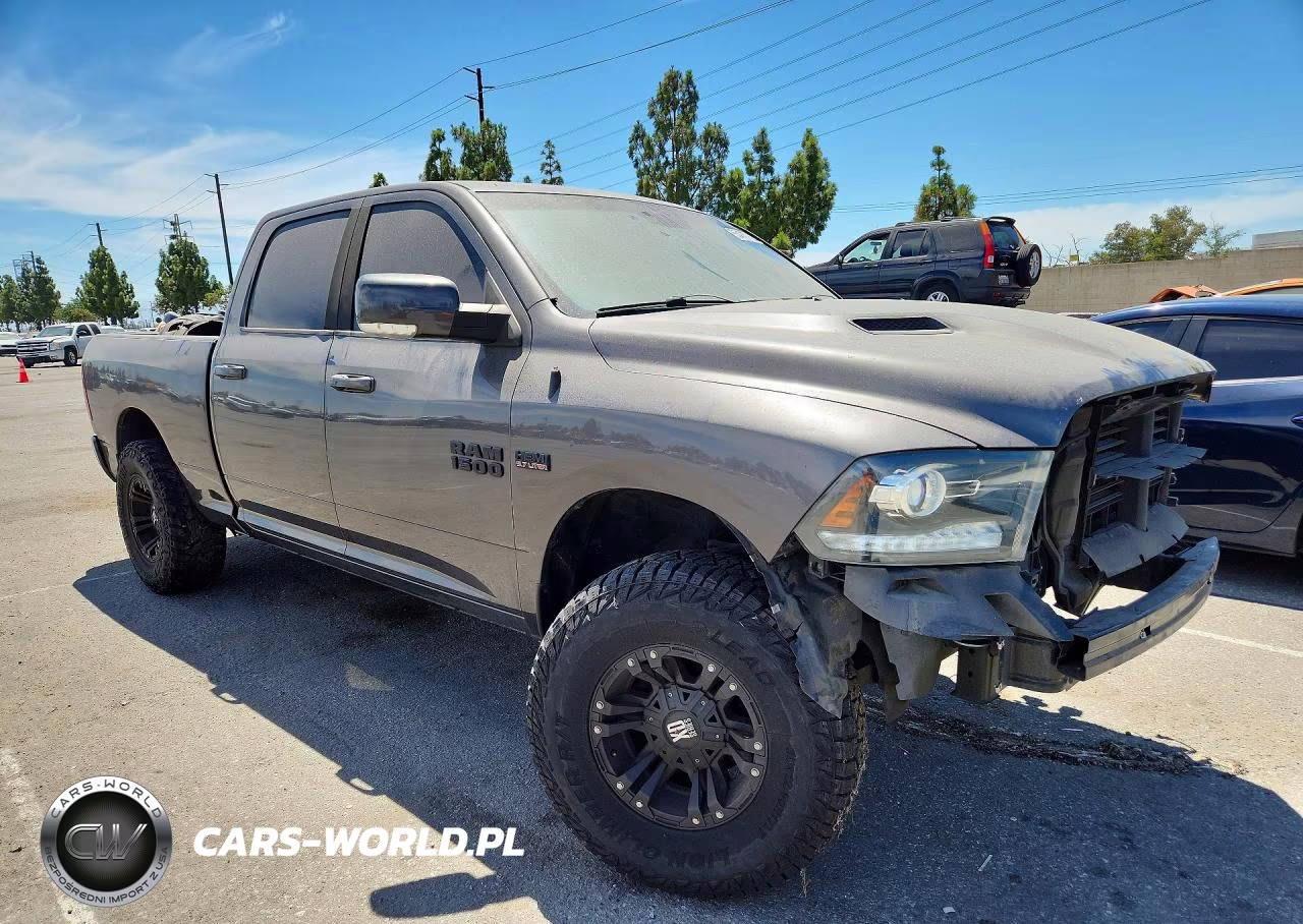 2014 Ram 1500 Sport VIN:1C6RR6UT5ES303721 - 4