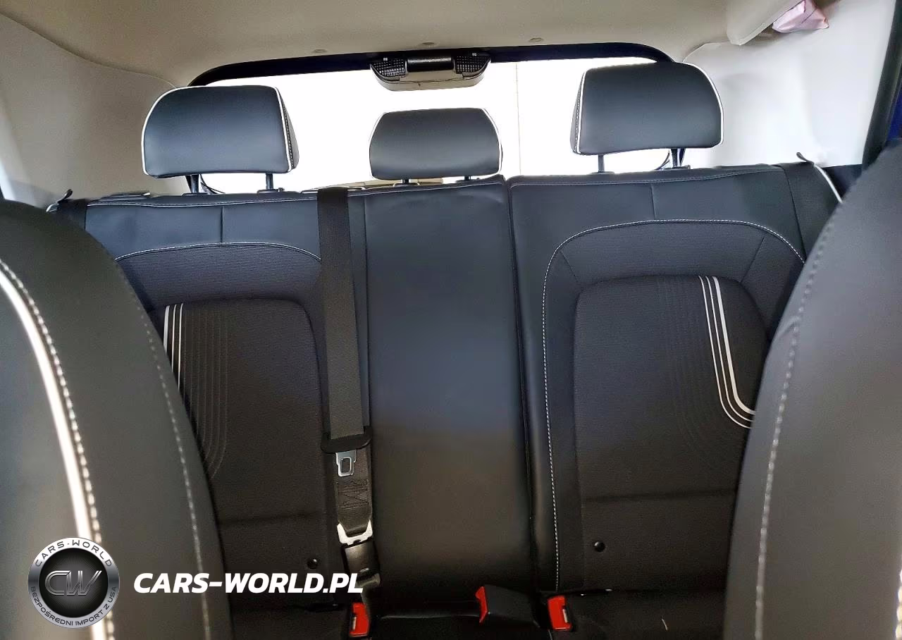 2023 Hyundai Venue Limited VIN:KMHRC8A30PU221103 - 10