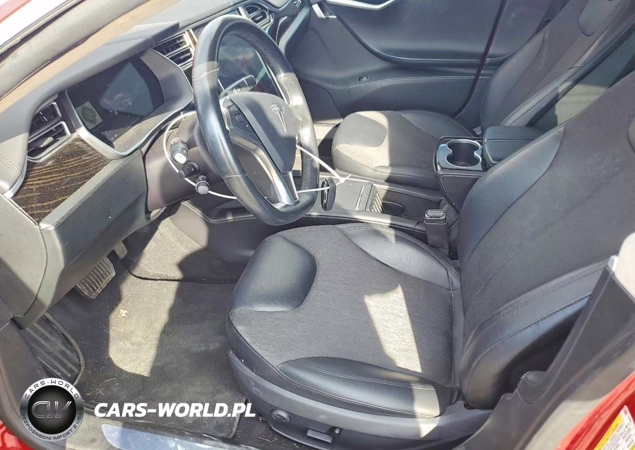 2016 Tesla Model S VIN:5YJSA1E16GF144886 - 7