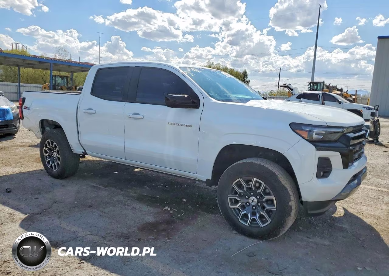 2024 Chevrolet Colorado Z71 VIN:1GCPTDEK7R1182987 - 4