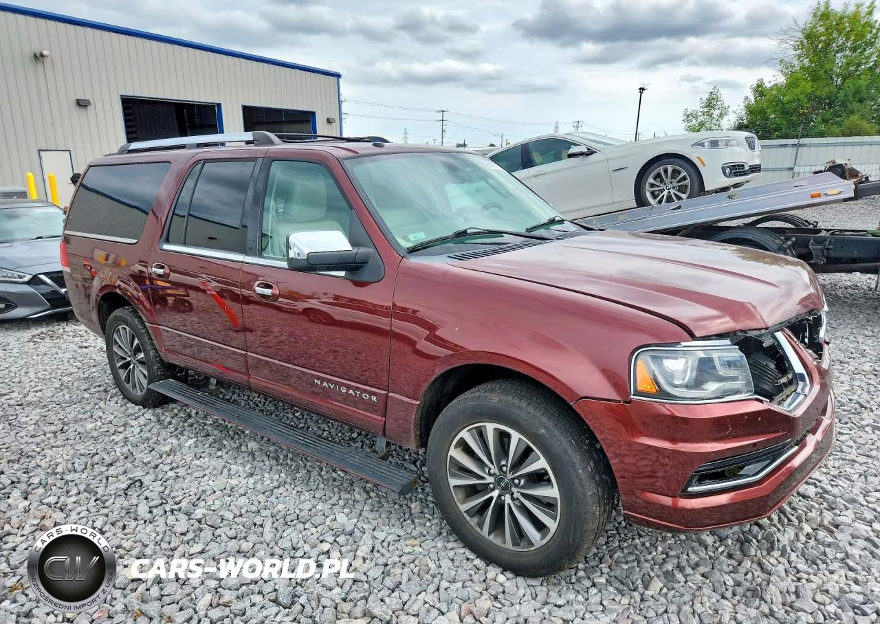 2015 Lincoln Navigator L VIN:5LMJJ3JT3FEJ03073 - 4